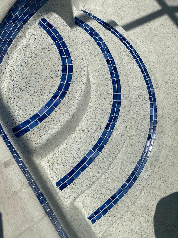 Pool work shared in Renata Melo's review