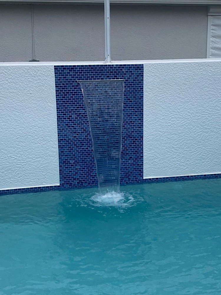 Pool work shared in Renata Melo's review