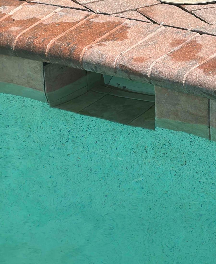 Leak detection where we replaced the skimmer, step 1: Leak detected